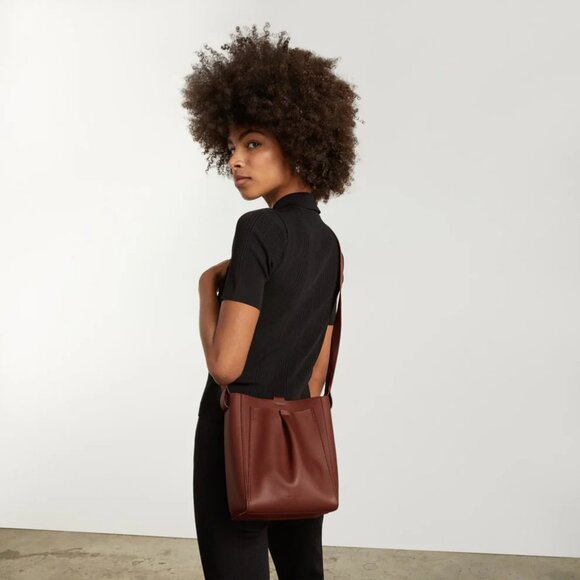 Everlane The Mini Studio Bag in Mahogany - Picture 3 of 6